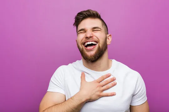 使用移动应用的用户形象图